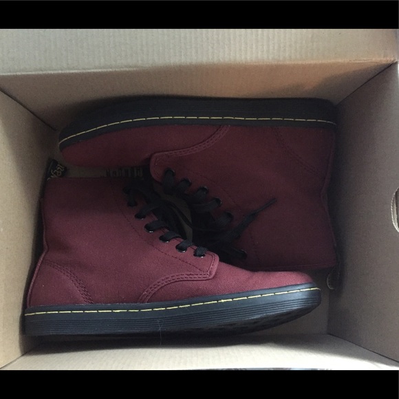 SOLD on Depop | Dr. Martens Shoreditch Boot in Cherry Red - Picture 4 of 5